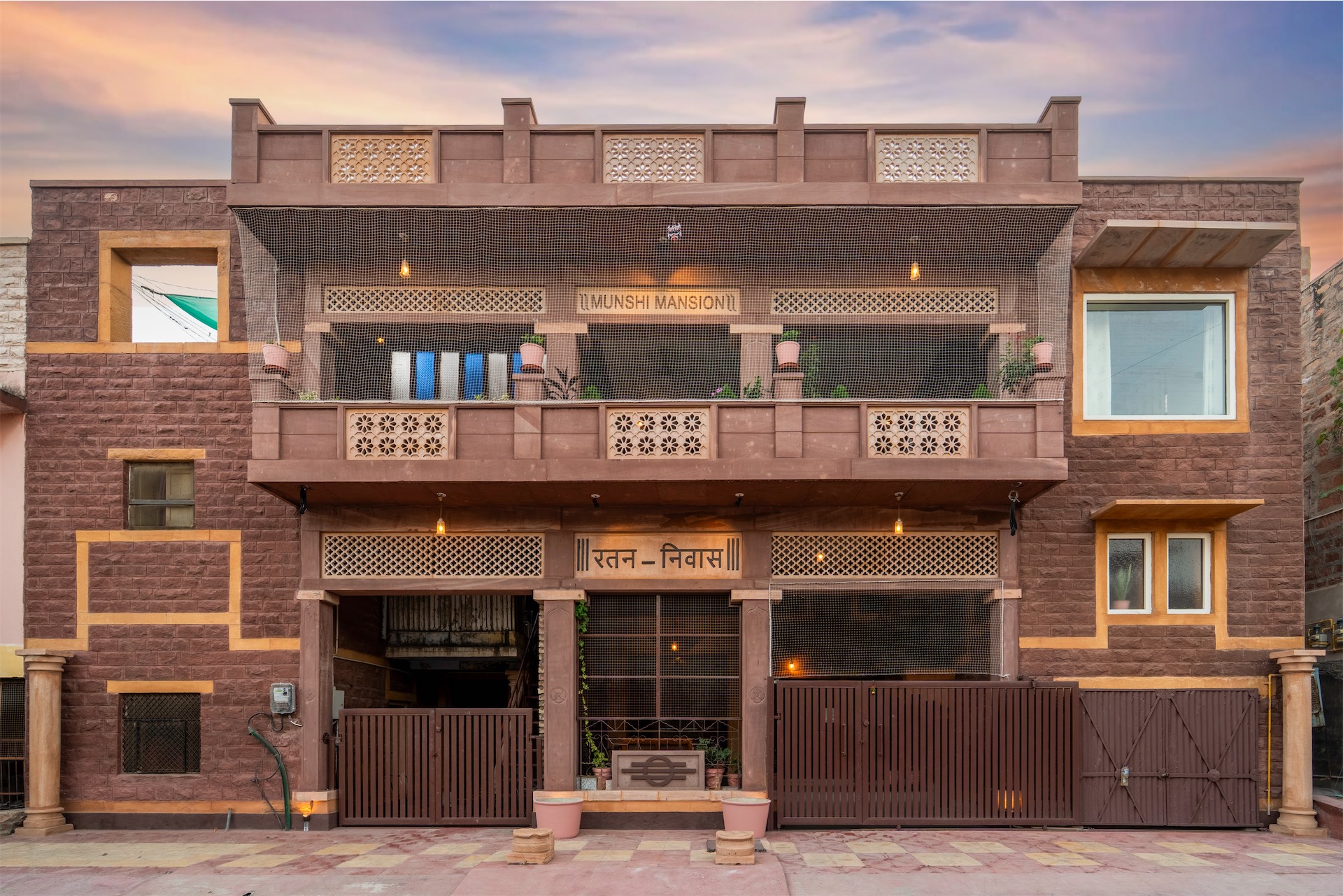 The Munshi Mansion exterior at golden hour in Ratanada, Jodhpur